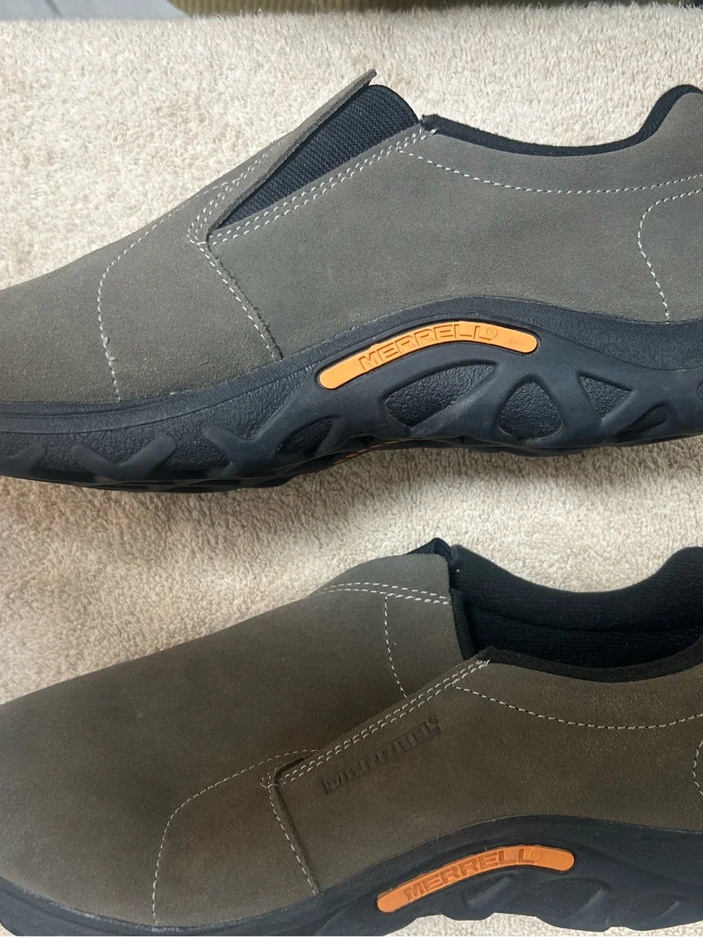 MERRELL JUNGLEOC slip on smoke gray suede hiking/walking shoes. Mens size 7 EUC